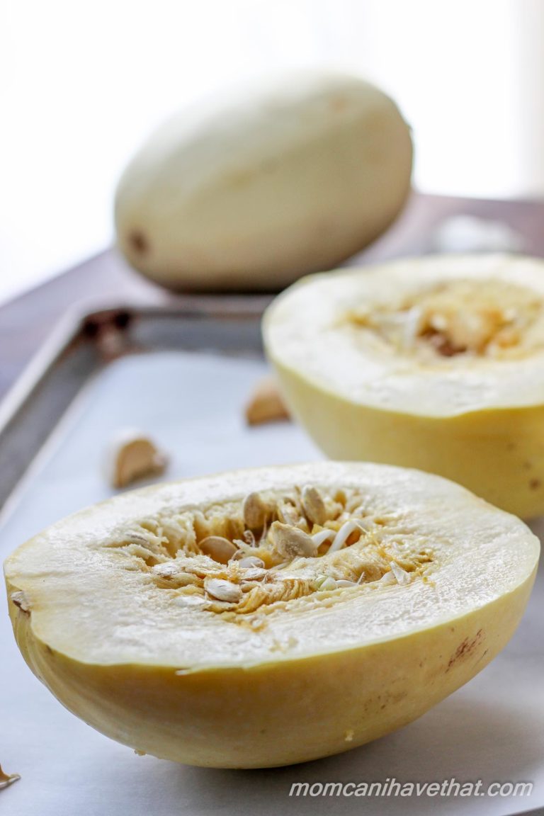Spaghetti Squash with Garlic and Parsley - simple, wholesome ingredients deliver spectacular flavor | Low carb, Gluten-free, Dairy-free, Paleo, Keto, THM | lowcarbmaven.com