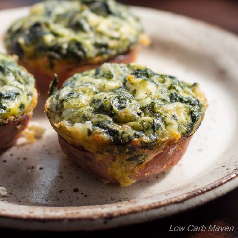 These Spinach Feta Quiche Muffins taste like spinach artichoke dip and are a breeze to make! | low carb, gluten-free, keto, thm