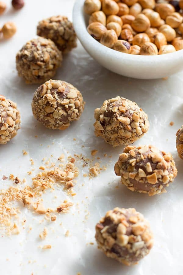These keto hazelnut truffles made from sugar free chocolate are an easy low carb chocolate desserts.