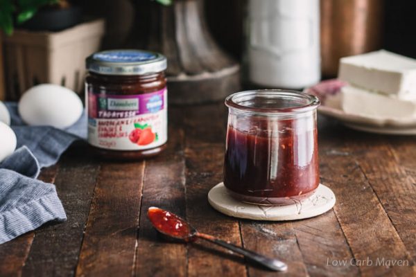 Sukrin Strawberry Raspberry no-sugar added jam.