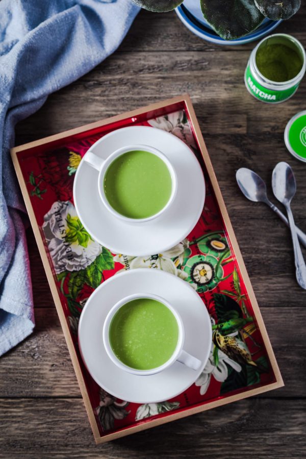 Bulletproof Matcha Latte is a creamy keto drink perfect for morning intermittent fasting!